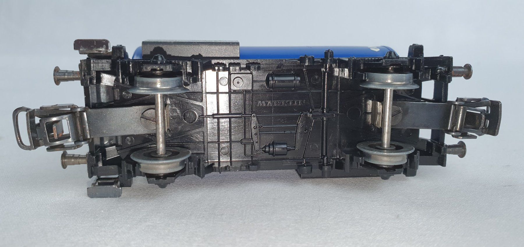 Märklin Modellini di ferrovie: Märklin 4646 DB Kesselwagen "ARAL" , Version: 1977 – Usato da Seon venduto da voAllBah 5