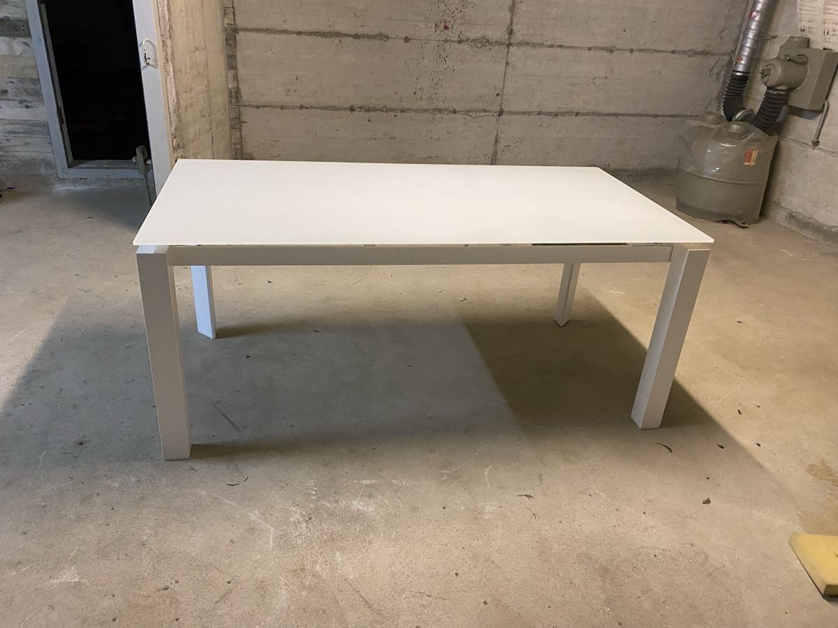 Tables: Esstisch – D'occasion à Bubikon par sr1768 1