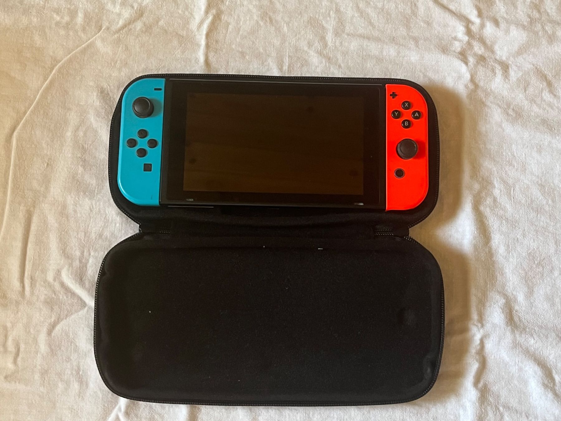 Nintendo Konsolen: Nintendo Switch Set – Gebraucht aus Visp von mar_st2v 2