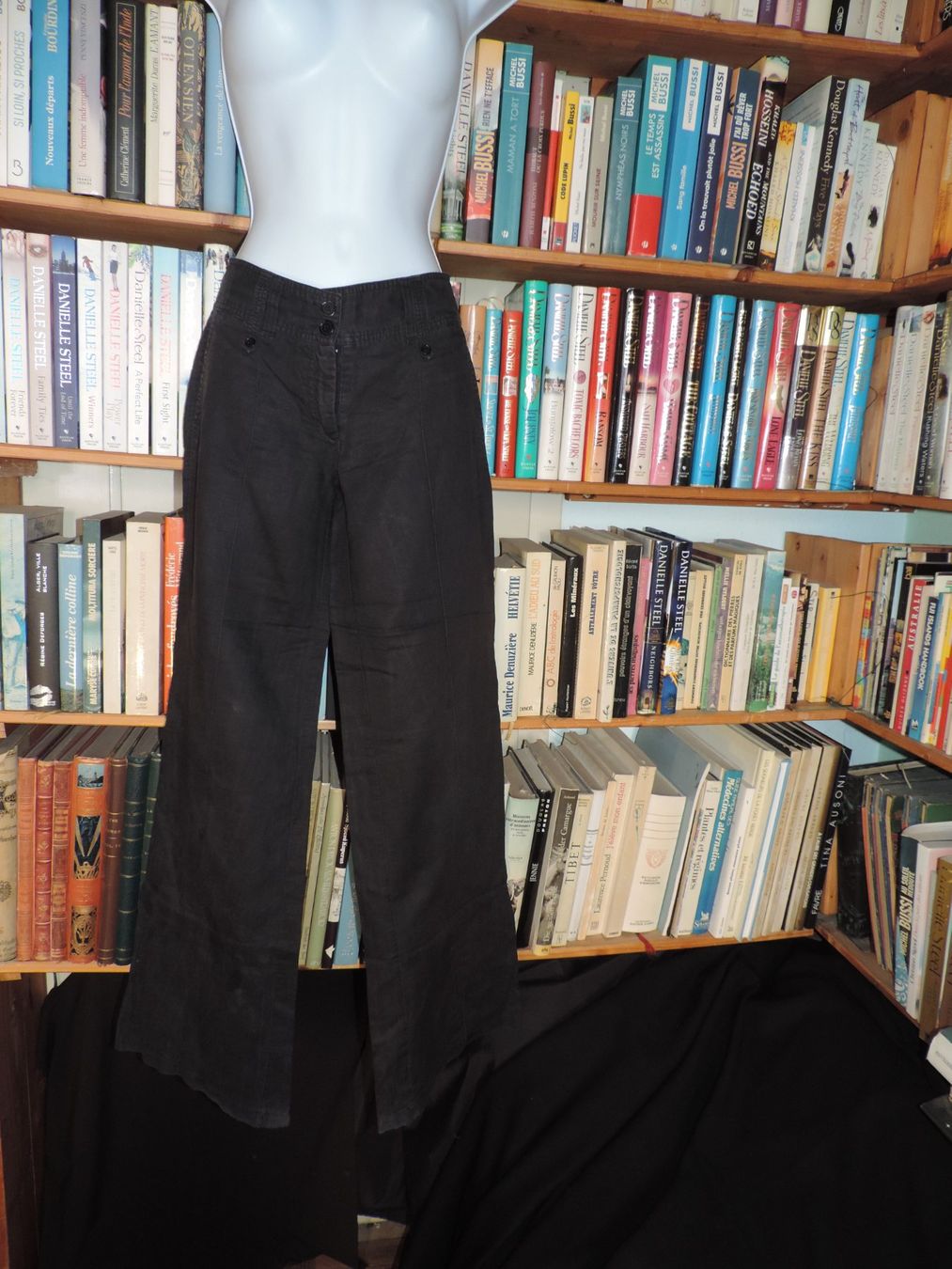 Pantaloni: pantalon droit en lin – Usato da Genève venduto da Axelle333 7