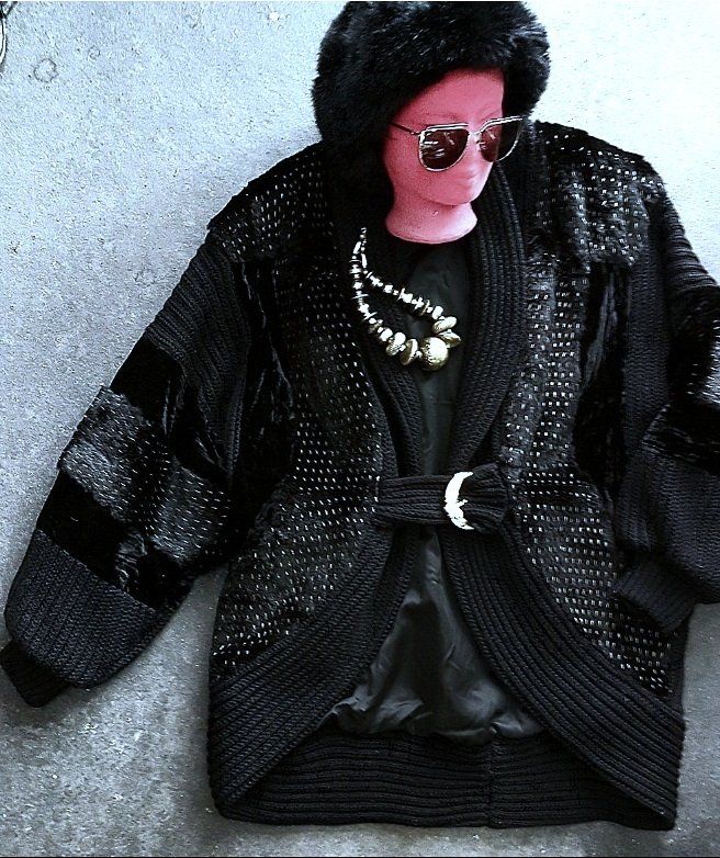 Jacken: 💣wunderschöne & Einzigartige vintage Strickjacke mit Fell – Gebraucht aus Emmenbrücke von abu_9mj8 1