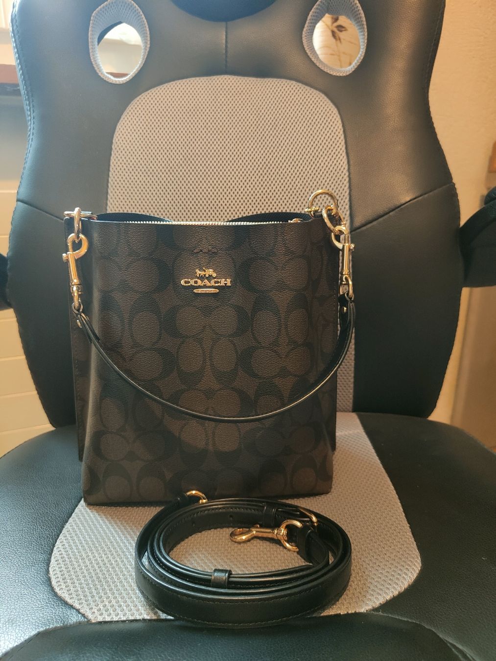 Coach Borse da donna: Coach tasche – Usato da Hausen AG venduto da dar_gt8p