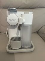 Nespresso DeLonghi Lattissima One Kaffeemaschine Weiss gebra