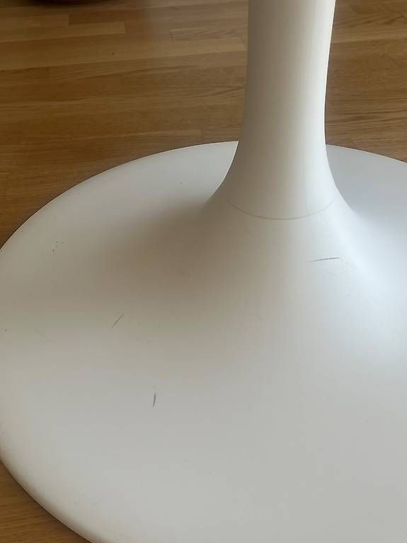 Ikea Tische: Tisch weiss Ikea Docksta – Gebraucht aus Kriens von Sales1899 1