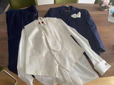 Herren Hochzeitsanzug dunkelbau, Hemd und Gilet creme, Gr.58