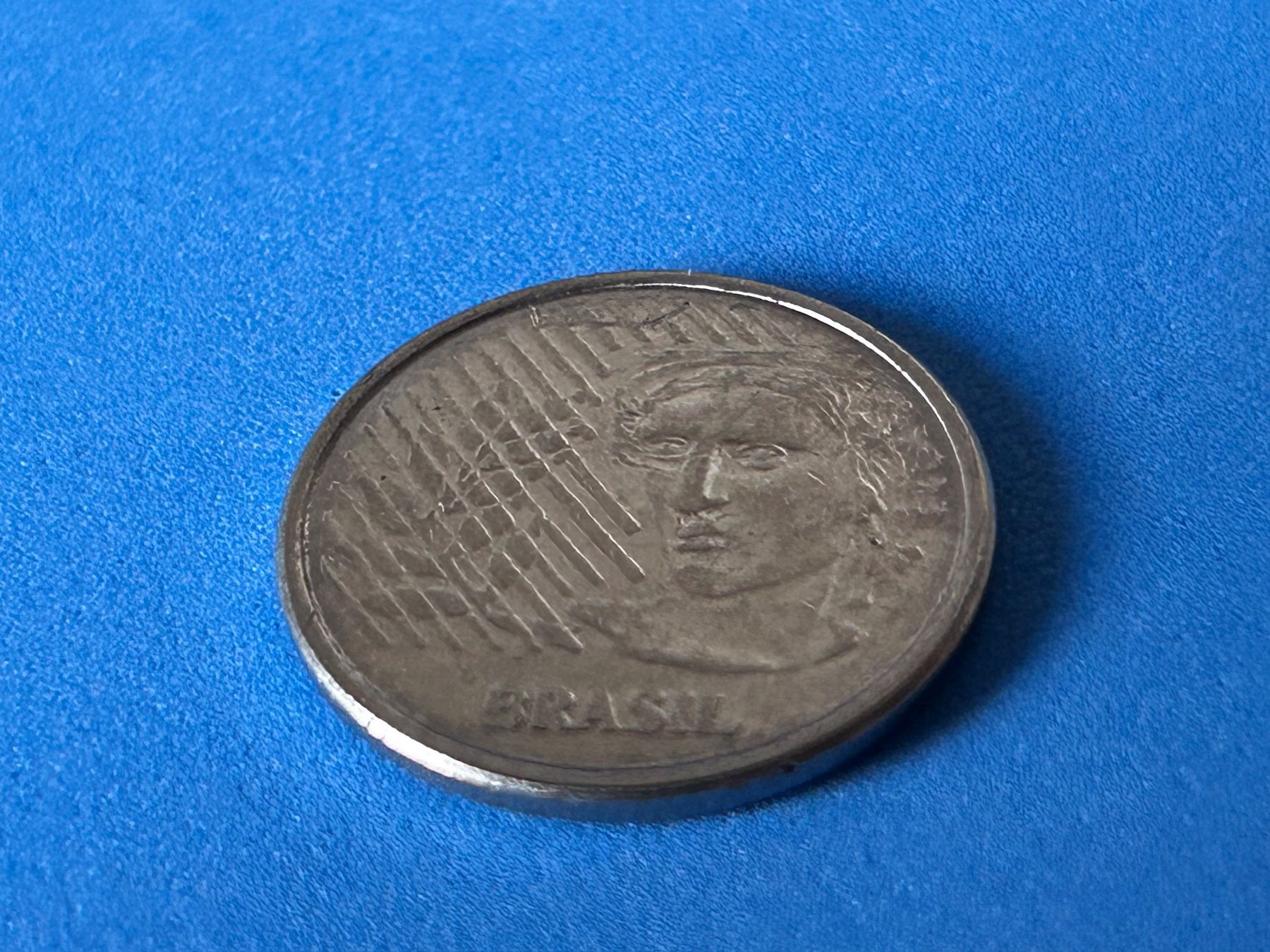 Tutti le monete: Brazil - 5 Centavos 1996 – Usato da Corcelles NE venduto da AJKader 8