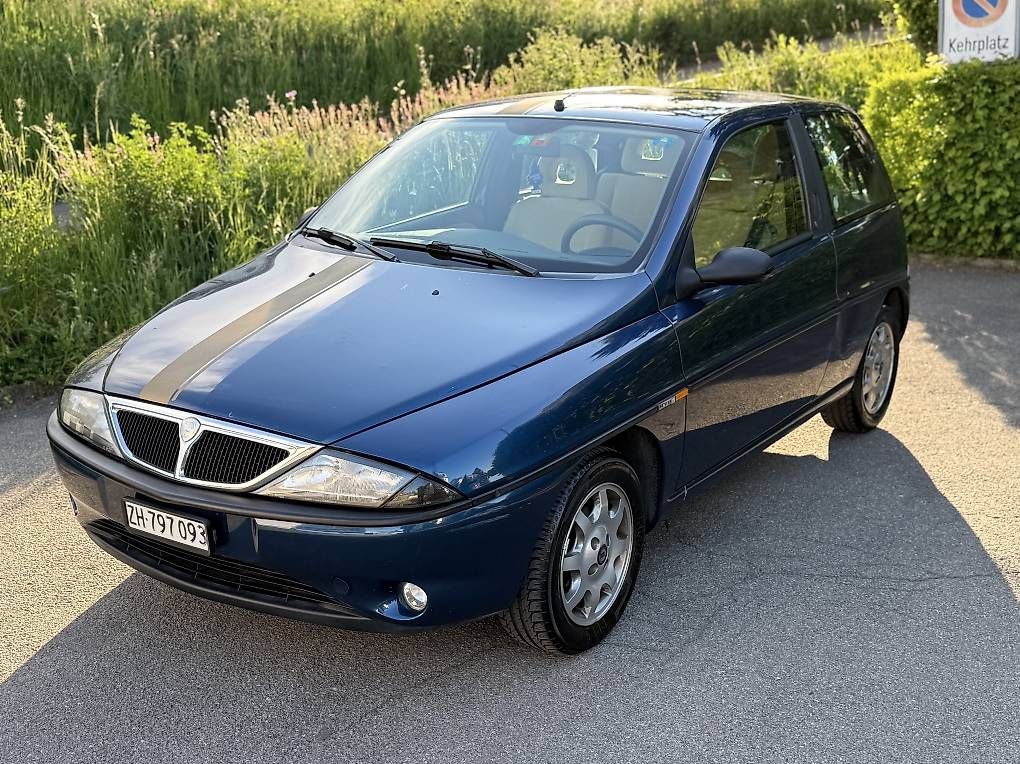Automobili: Lancia Y 1.4 Benziner mit Rest mfk  – Usato da Thalwil venduto da Simone1992