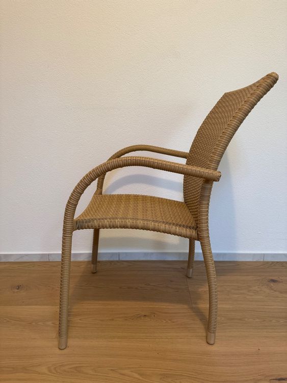 4 Gartenstühle Ratan, beige, stapelbar Kaufen auf Ricardo