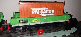 Ein (1) Playmobil 4017 RC-Train Niederbordwagen grün