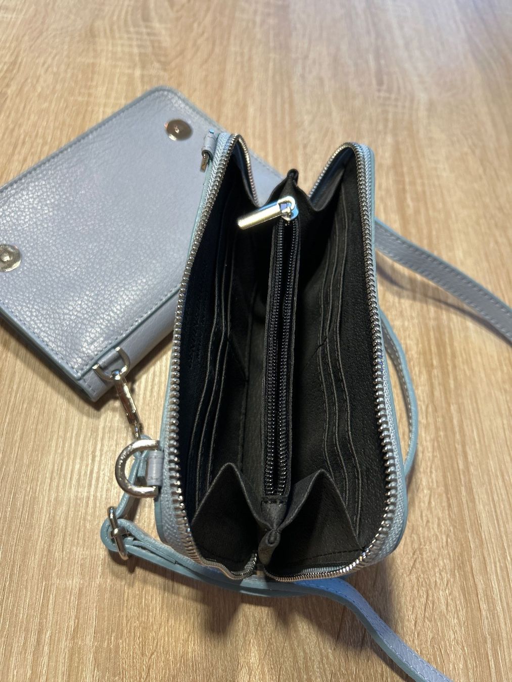 Borse da donna: Handytasche mit abnehmbarer Geldbörse hellblau echt Leder – Usato da Brunnen venduto da Nala2929 4