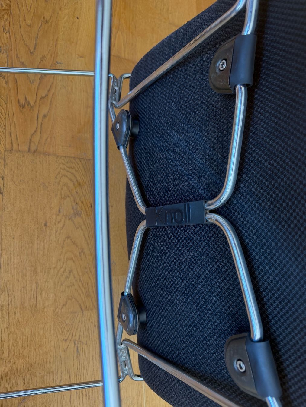 Knoll Stühle: Set 2 Stühle Knoll Stuhl mit gewebtem dicken Stoff – Gebraucht aus Nussbaumen AG von normajeanbaker 4