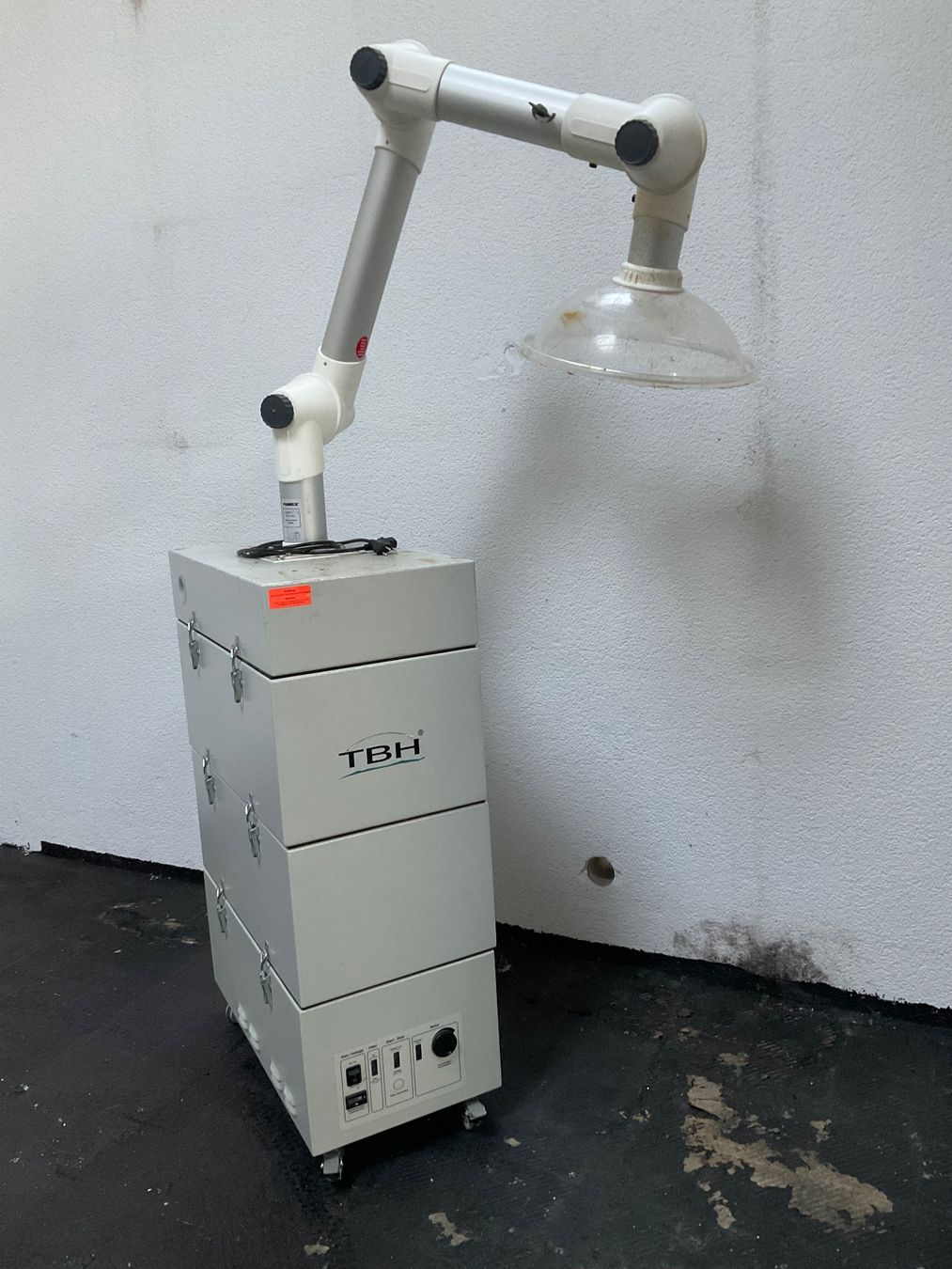 Alle Maschinen: Top Absaug- Filtergerät TBH – Gebraucht aus Altnau von Seemoewe