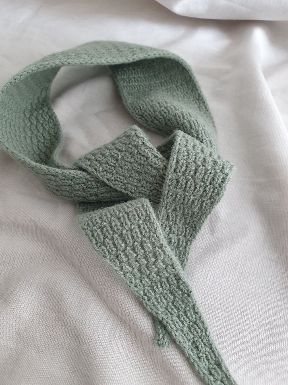 Foulard & Sciarpe: Mini scarf, Strickschal, Handgestrickt, Unikat, Geschenk – Nuovo e nell'imballaggio originale da Neunkirch venduto da Sandramay 3