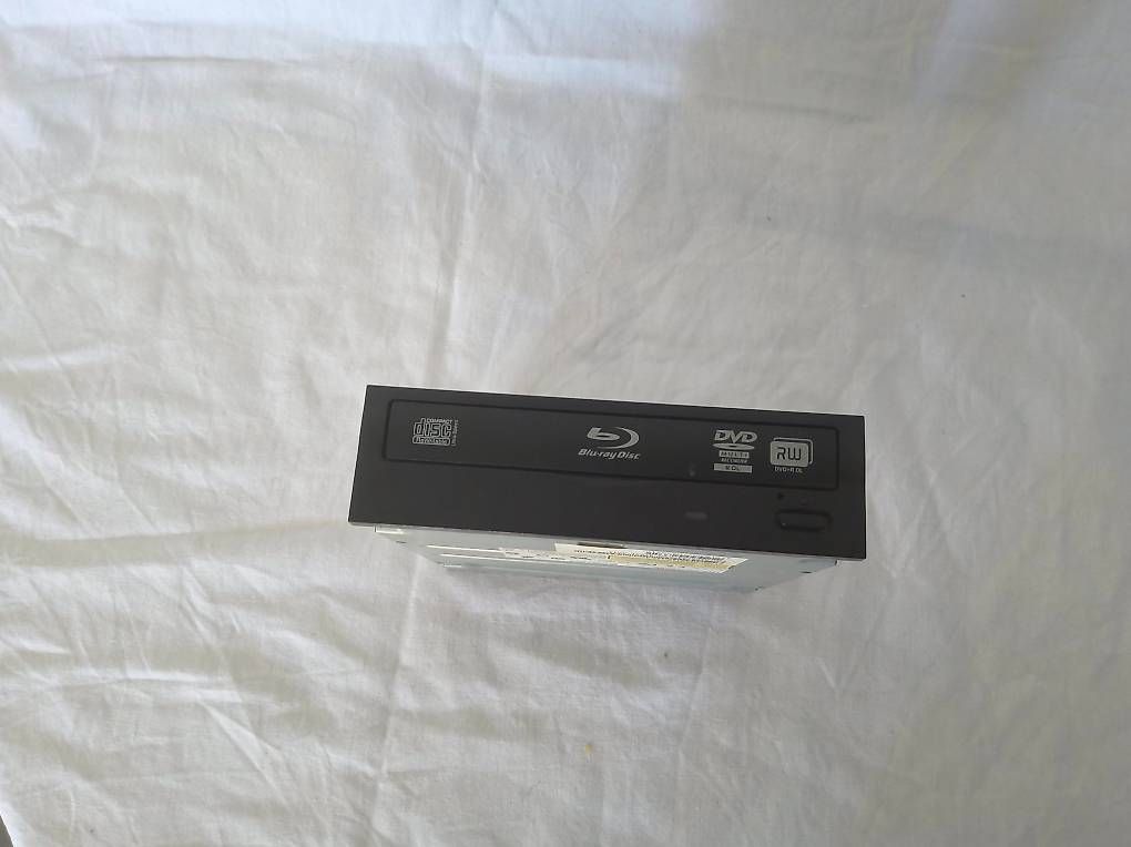 Composants électroniques: Graveur Blu-ray interne Lite-On, modèle IHBS112 – D'occasion à Lausanne par ber_qk5j