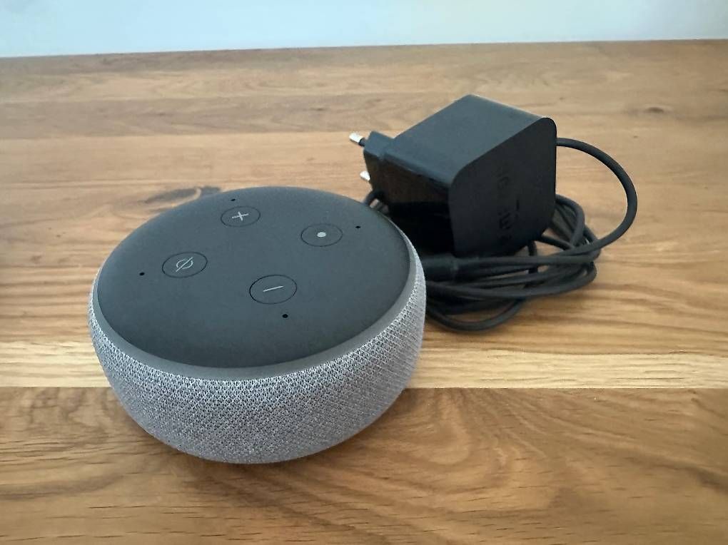 Amazon Haut-parleurs: 3x Amazon Echo Dot (3. Gen.) mit Netzteil | Alexa – D'occasion à Basel par knuttli 1