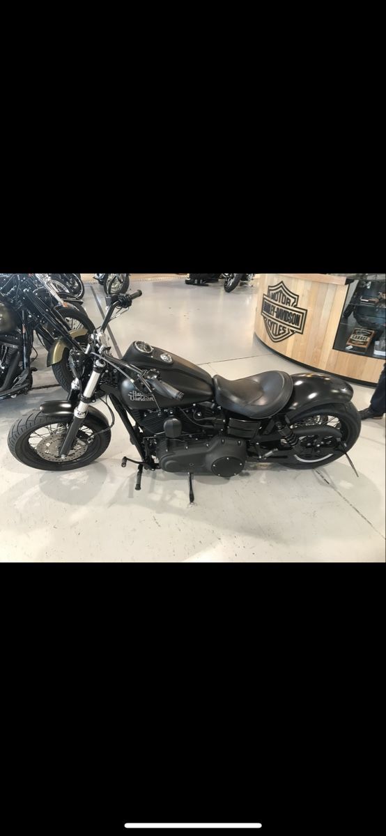 Harley-Davidson Chopper: HARLEY-DAVIDSON FXDB Dyna Street Bob – Usato da Lalden venduto da Lkoepfli 2