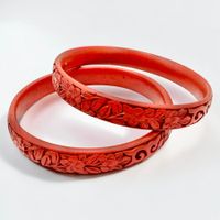 Lot 2 bracelets joncs vintage chinois sculptées en cinabre