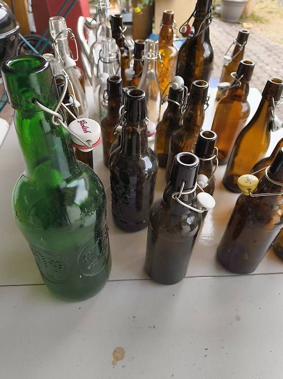 Bicchieri, Caraffe & Bottiglie: 28 bügelflaschen verschiedene Formate – Usato da Wohlen AG venduto da Boblivious 1