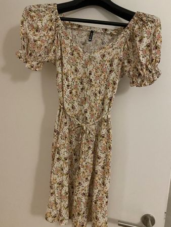 Kleid