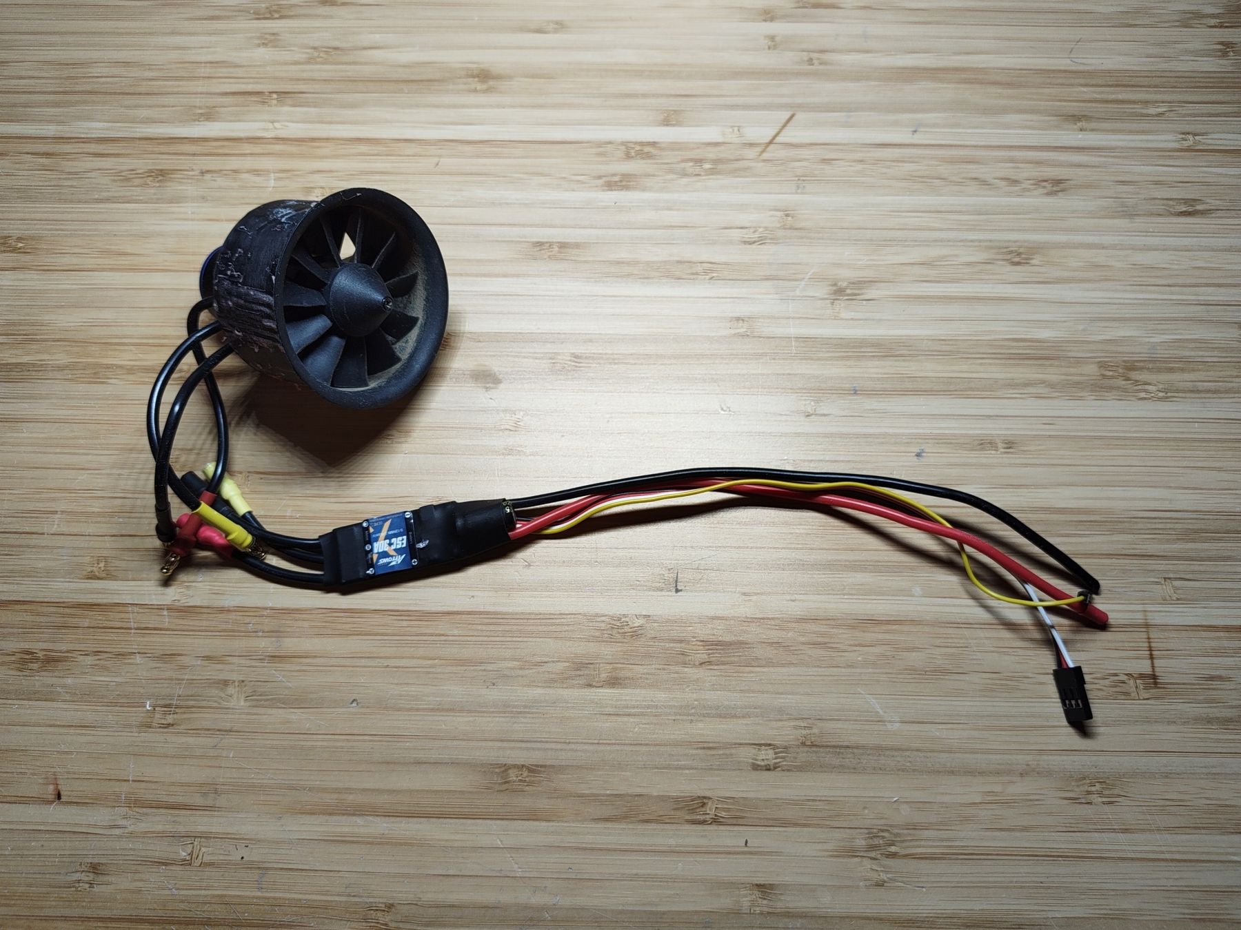 Motoren: 50mm EDF 4s  – Gebraucht aus Thun von fpvnoob95