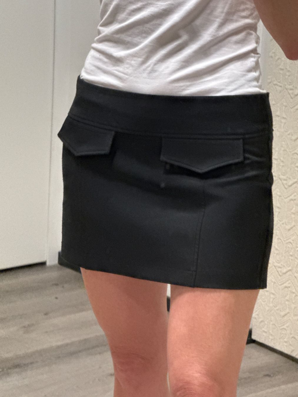 Pull&Bear Gonne: Black mini skirt M – Usato da Biel/Bienne venduto da TanyaM02 1