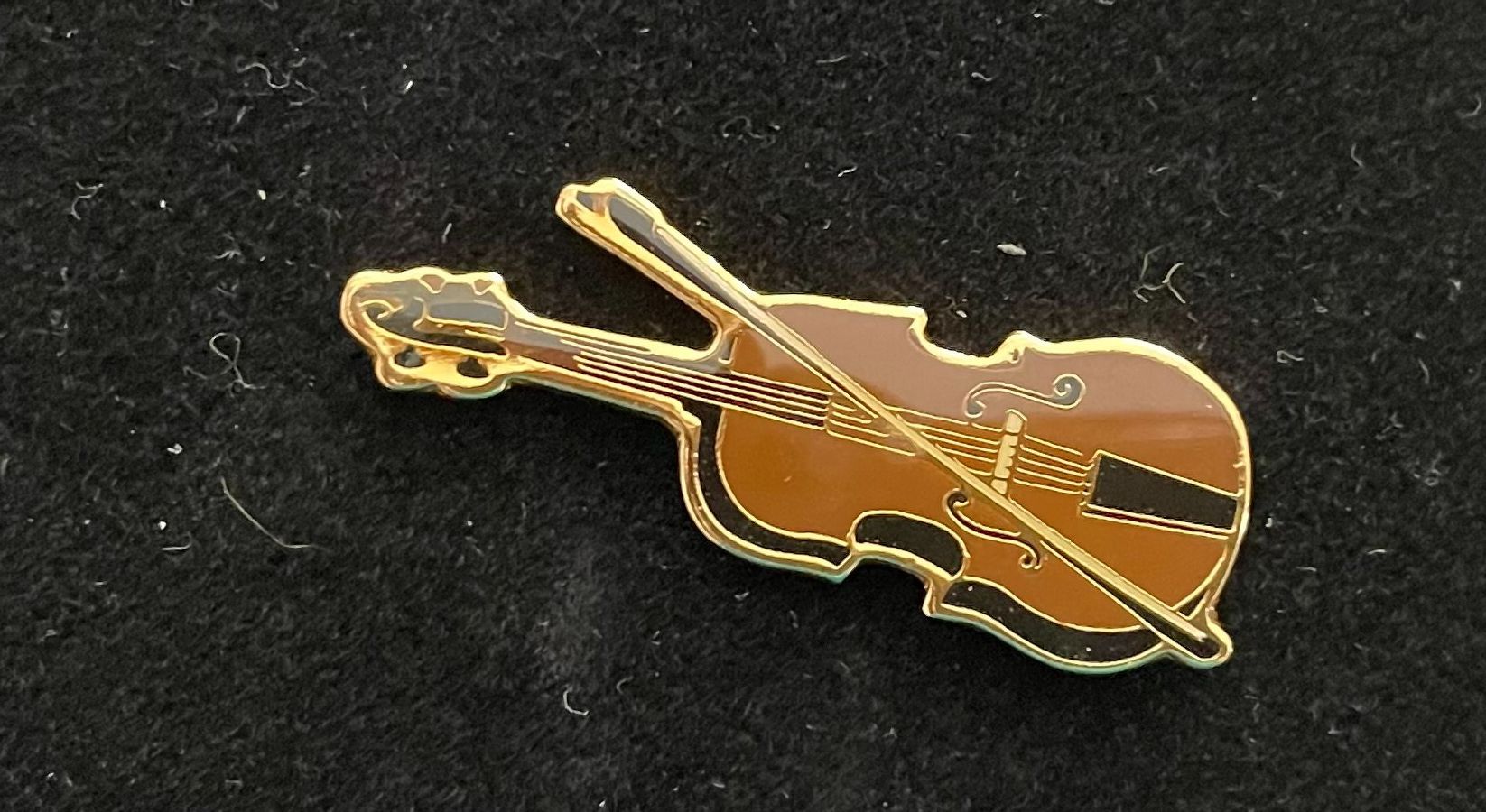 Plaketten & Abzeichen: Pin Geige, goldfarbig - 90er – Neu (gemäss Beschreibung) aus Zell ZH von johsu79