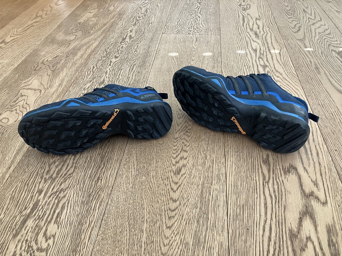 Adidas Herrenschuhe: Trekkingschuhe dunkelblau 41 1/3 – Gebraucht aus Cham von Liliane78 4