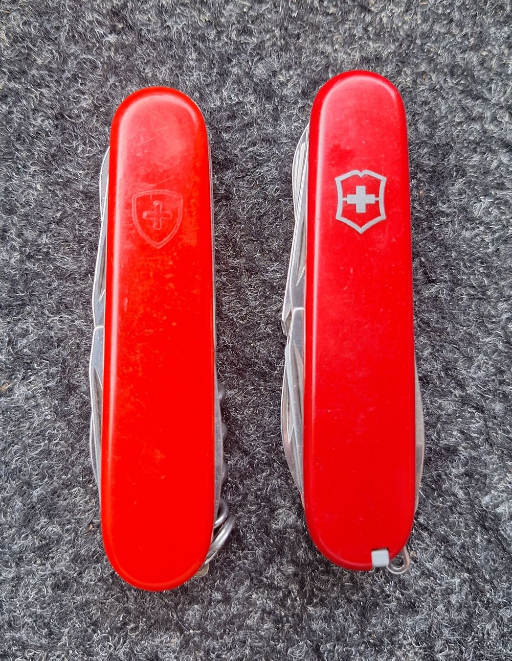 Victorinox Taschenmesser: 2 GROSSE VICTORINOX SACKMESSER  – Gebraucht aus Niederwangen BE von pfiff02 2