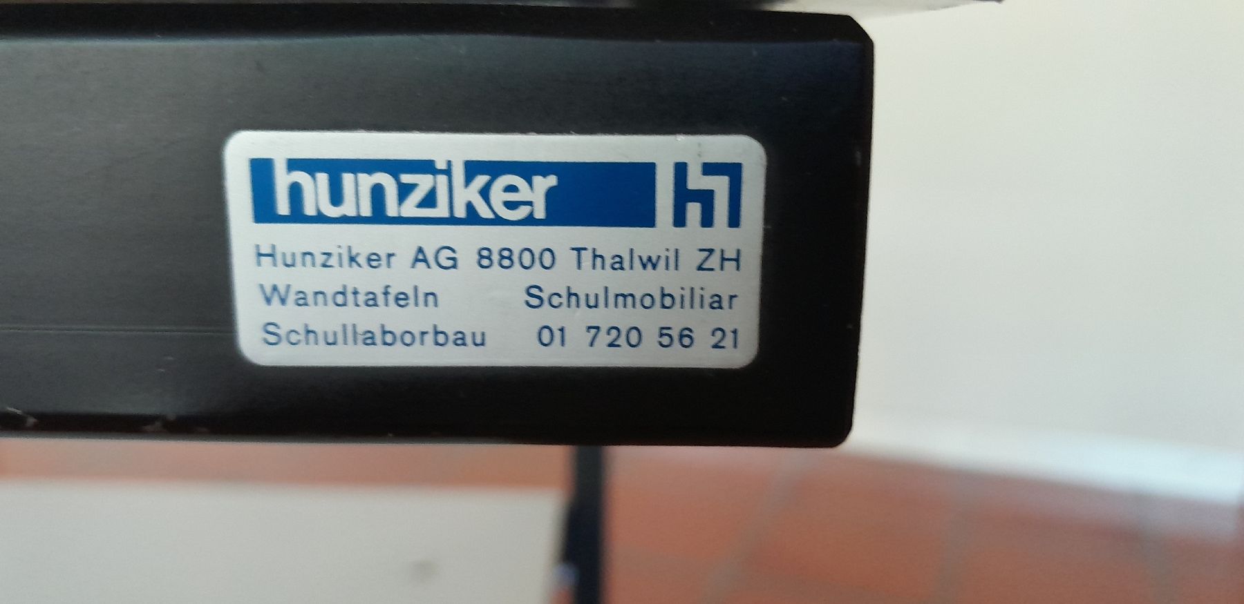 Tavoli: Tisch mit Rollen – Usato da Windisch venduto da Hasel42 2