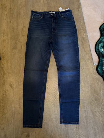 Damen Jeans Pull&Bear dunkelblau Grösse 44 neuwertig