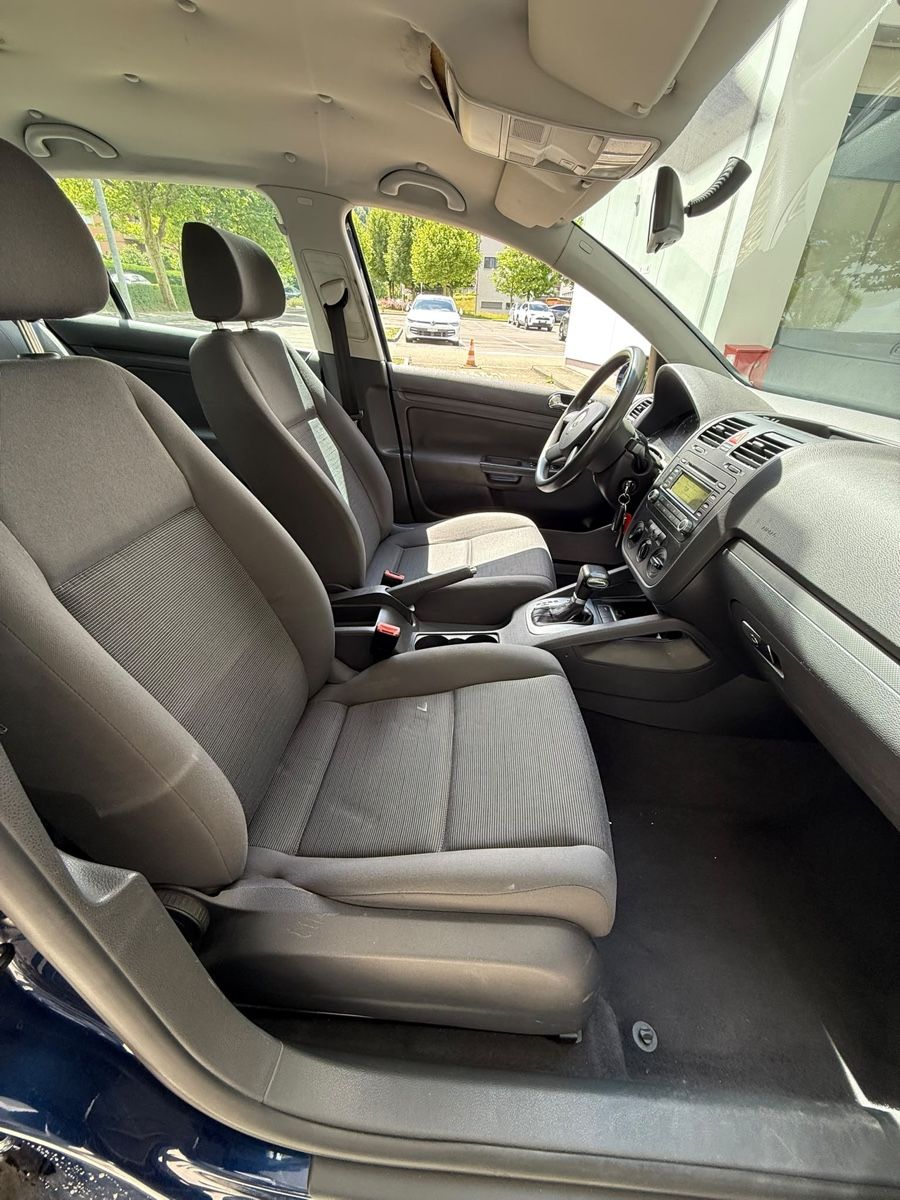 VW Automobili: VW Golf 1.6 FSI 115 PS – Usato da Spreitenbach venduto da alf_y7v5 5