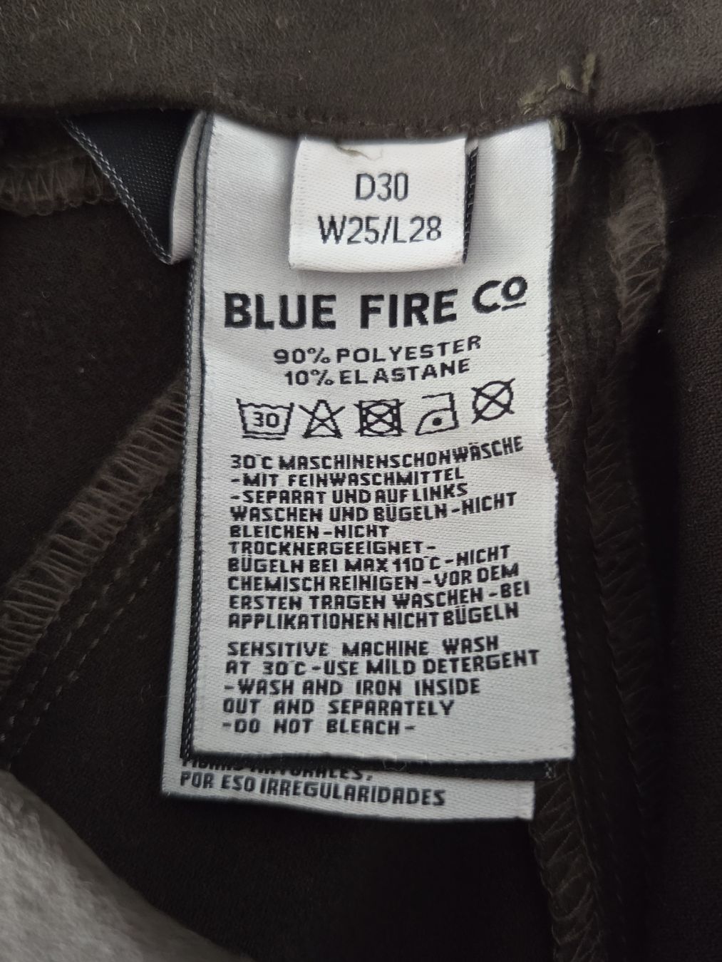 Pantaloni: schöne Hose, Kunstlederhose, Velours, Blue Fire – Usato da Wiesendangen venduto da Sinhuk 2