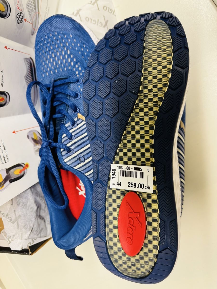 Scarpe da uomo: Chaussures de course Xelero Steadfast, Taille 44, Neuves – Nuovo e nell'imballaggio originale da Brügg BE venduto da Goob 5