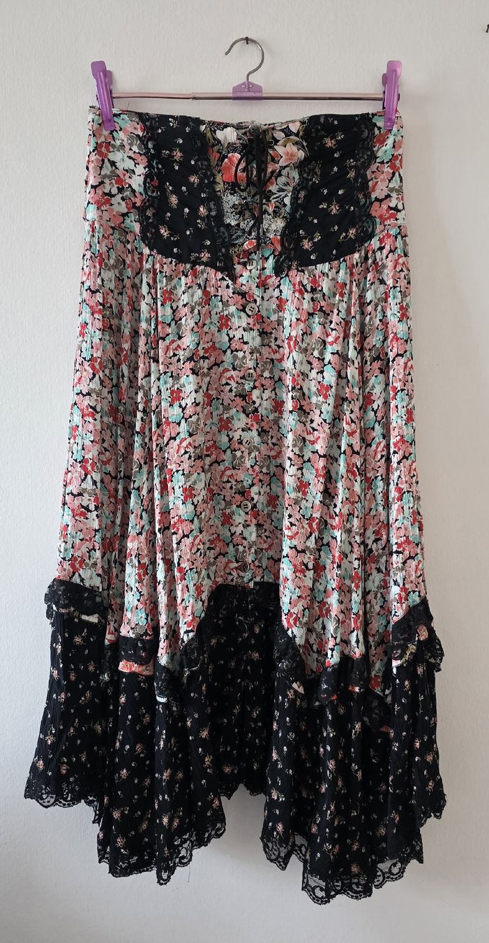 Gonne: Vintage Blumen Rock mit Spitze, Gr. 38 – Usato da Lyss venduto da wal_q9rg 1
