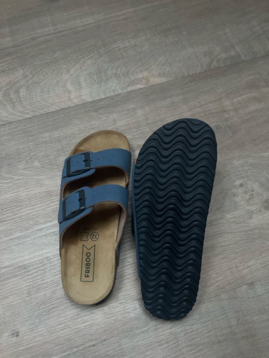 Friboo Scarpe per ragazzi: Kinder Hausschuhe 32 – Nuovo (secondo la descrizione) da Bachenbülach venduto da Dana_Ondrasik 2