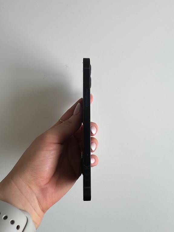 Apple Telefoni cellulari / Smartphones: Apple iPhone 12 128 GB Schwarz – Usato da Reinach BL venduto da joh_8mhf 2