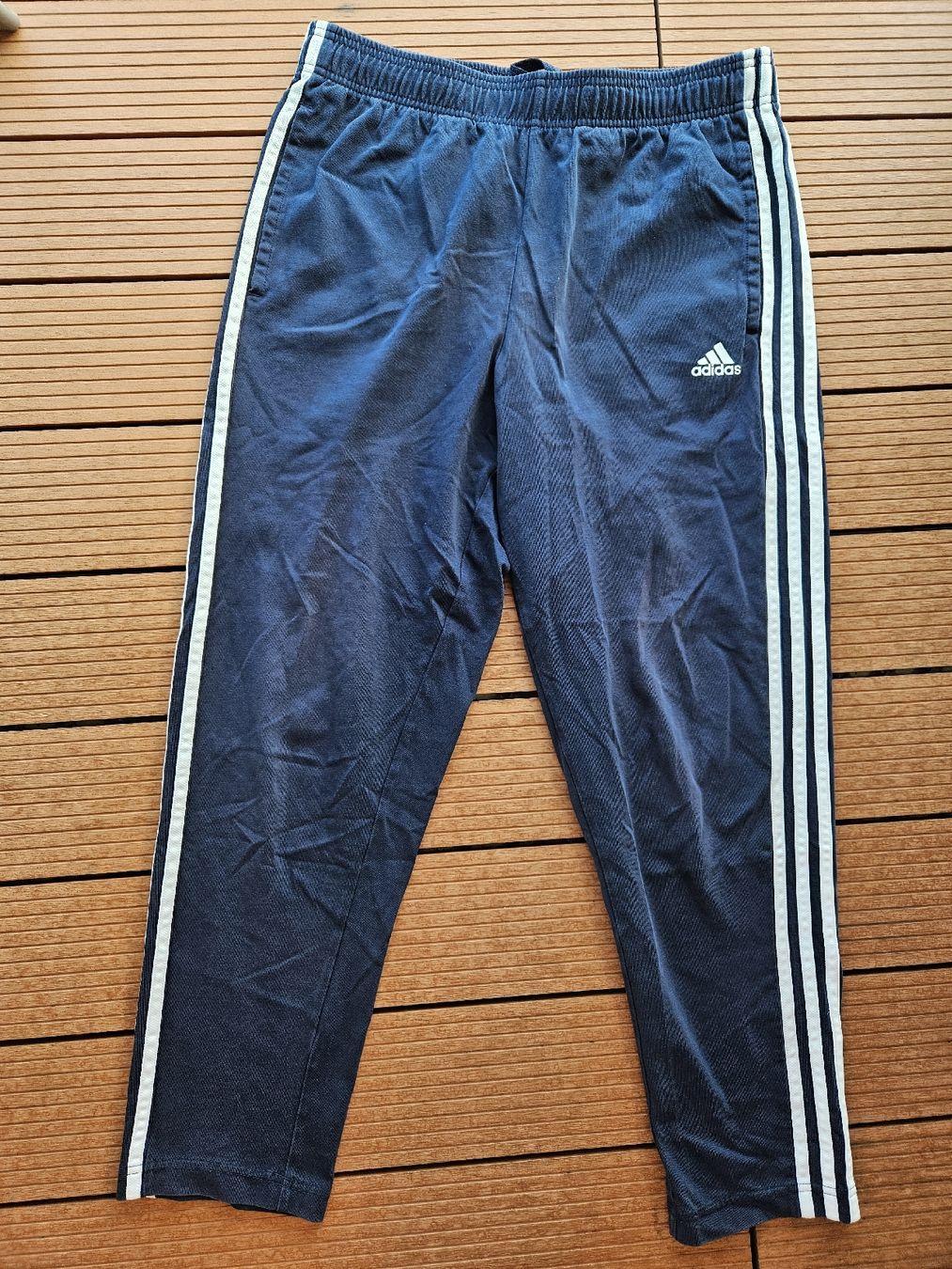 Adidas Pantaloni: Herren Adidas Trainerhose – Usato da huttwil venduto da care.b