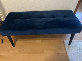 Blaue Samt-Sitzbank mit Knopfdesign - Vintage Look!