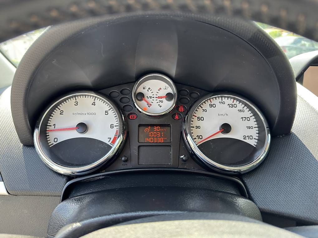 Automobili: Peugeot 207 SW 1.6i (PER EXPORT) – Usato da Agno venduto da jonnyautosagl 6