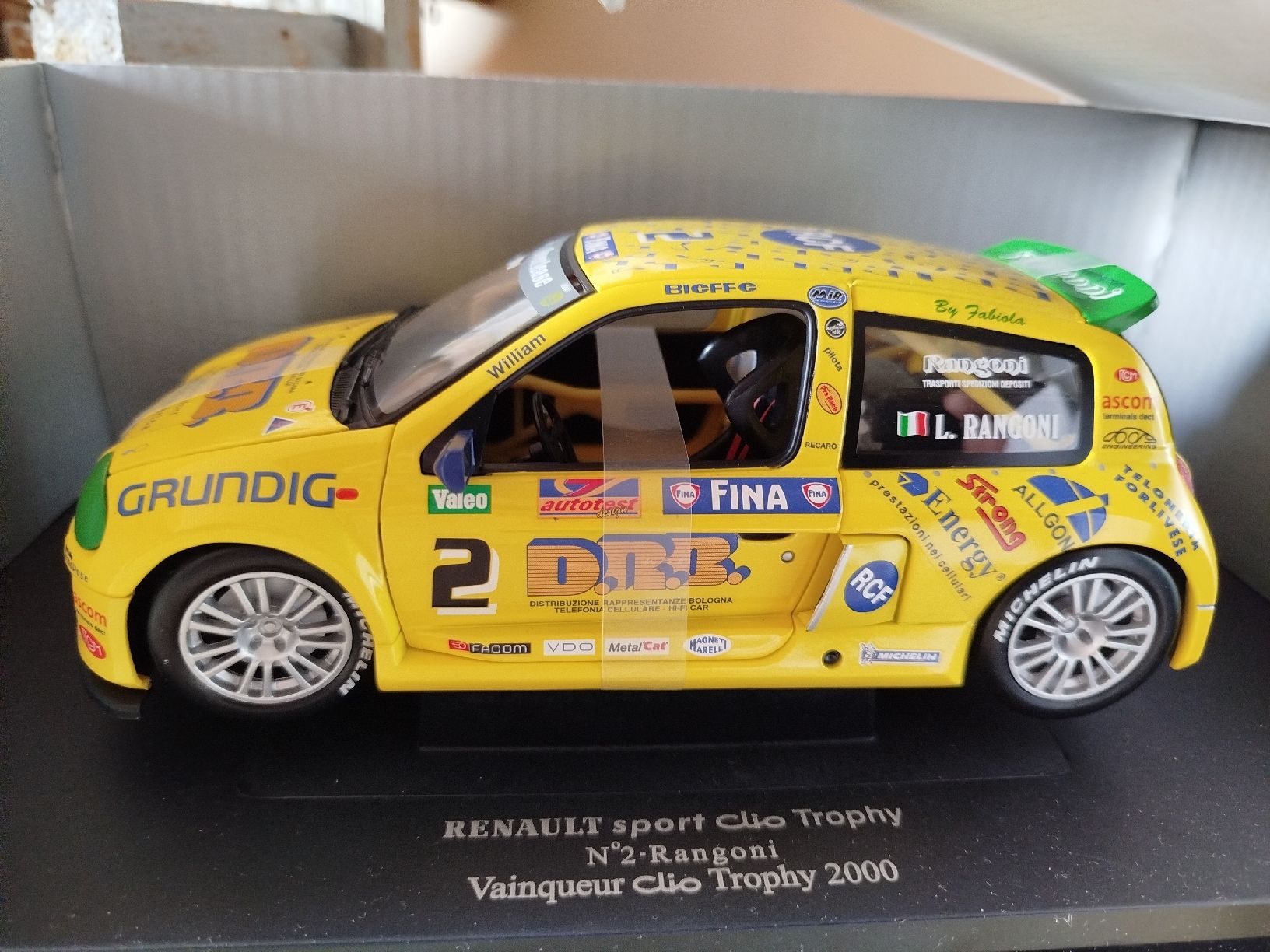 Renault Modellini d'auto: Renault Clio Trophy Rangoni 2000, 1/18, Jaune -Parfait! – Nuovo e nell'imballaggio originale da Neuchâtel venduto da lyd_67kk