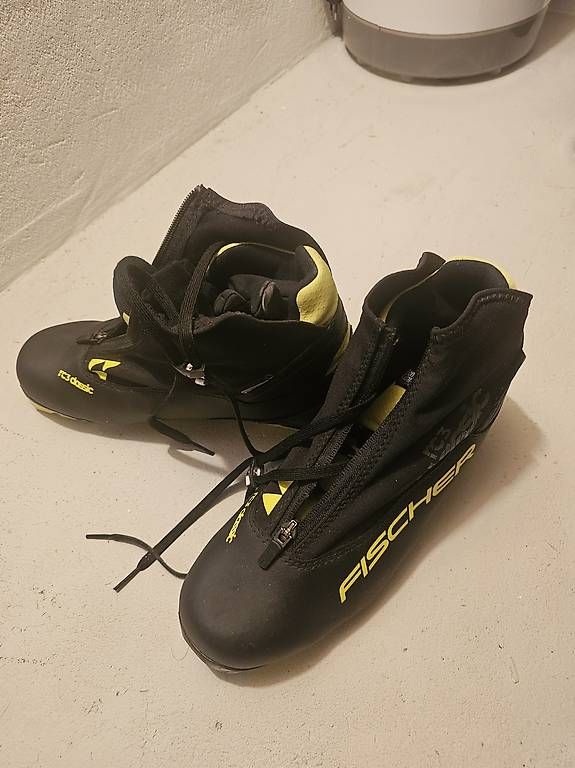 Herrenschuhe: Langlaufschuhe – Neu und originalverpackt aus Münchwilen TG von ern_cp27 1