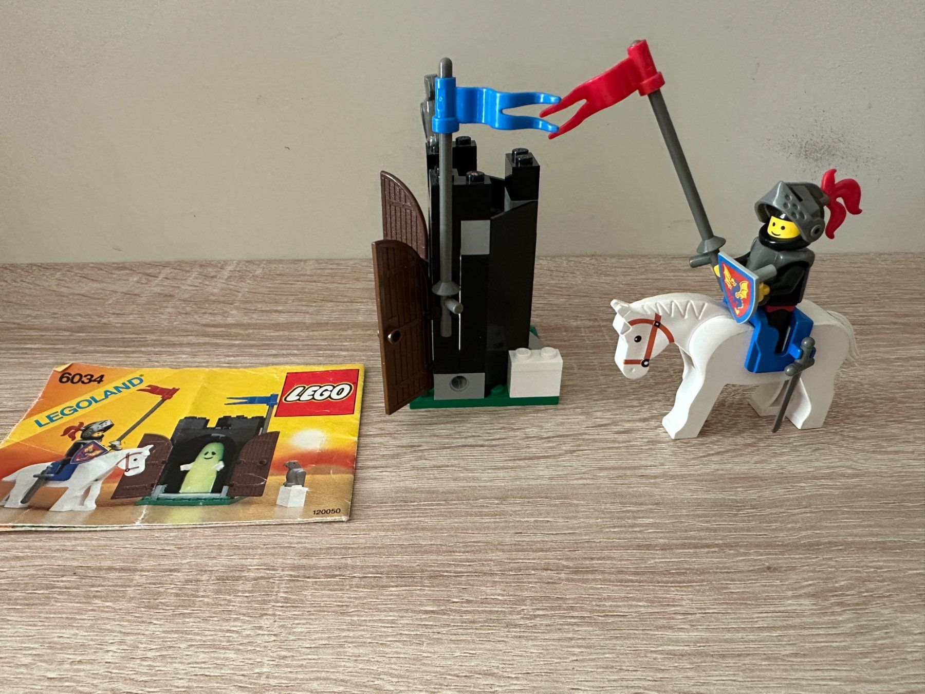 Lego Kit di costruzioni: LEGO 6034 Black Monarch's Ghost – Usato da Basel venduto da Don-Angel 1