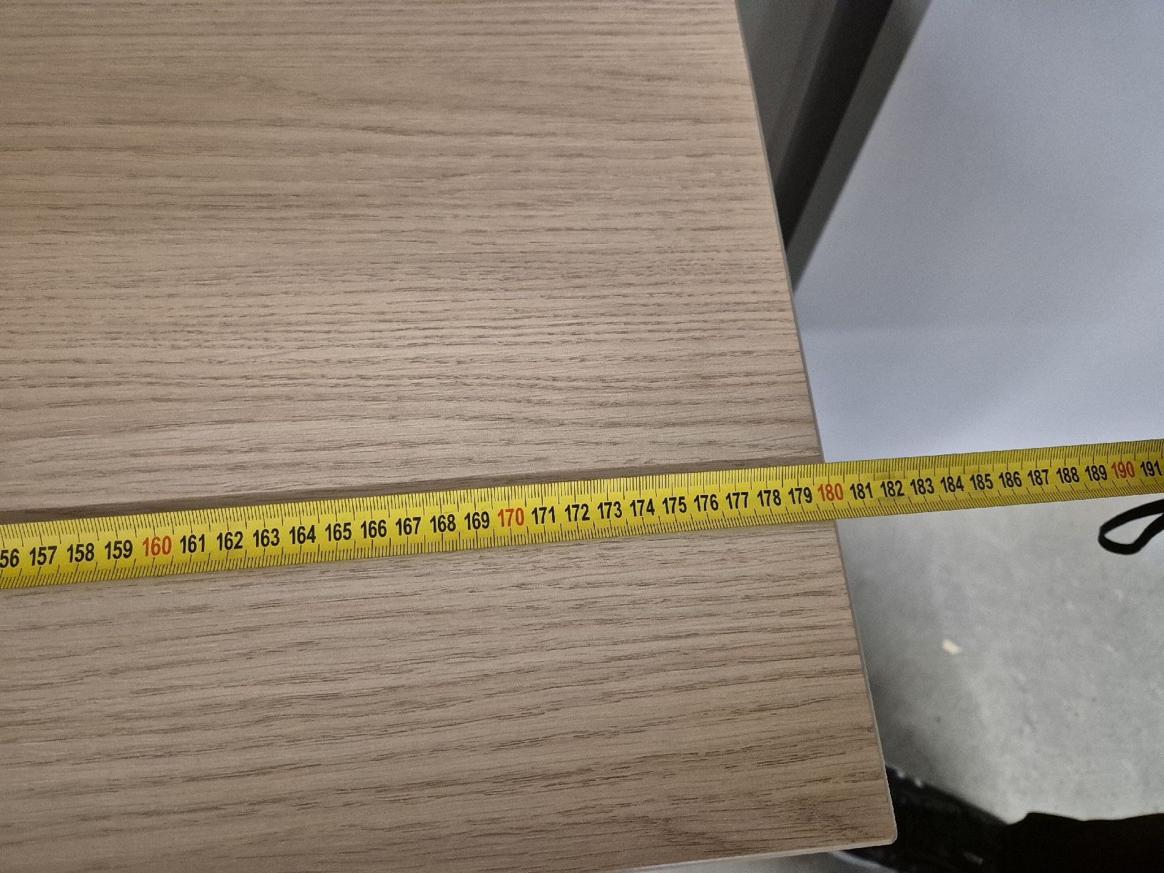 Tavoli: Eleganter, neuwertiger Tisch – Nuovo (secondo la descrizione) da Binningen venduto da jan_v5hs 4