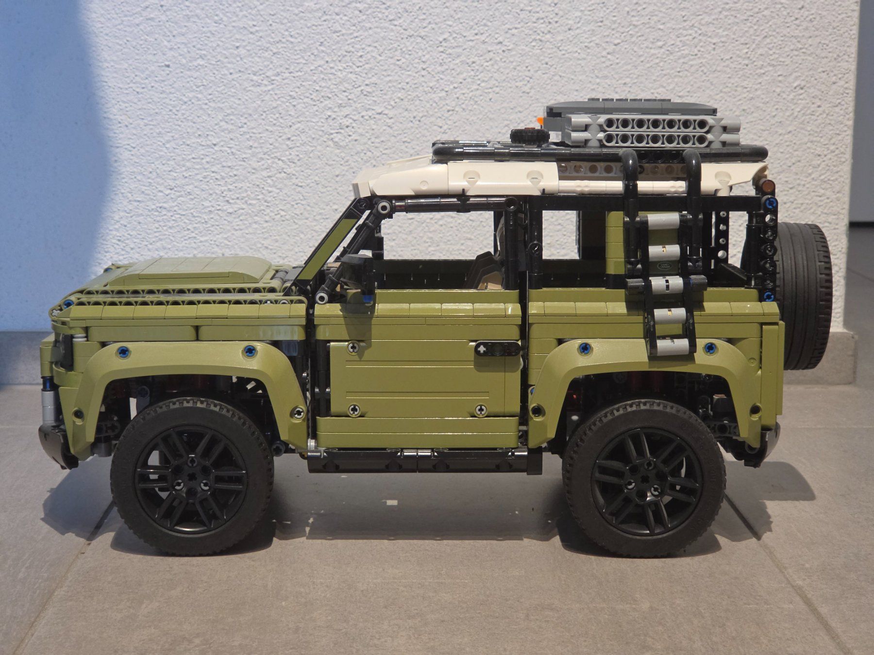 Lego Spielzeuge: 42110 LEGO Technic Land Rover Defender – Gebraucht aus Niederlenz von das_ws5p 1