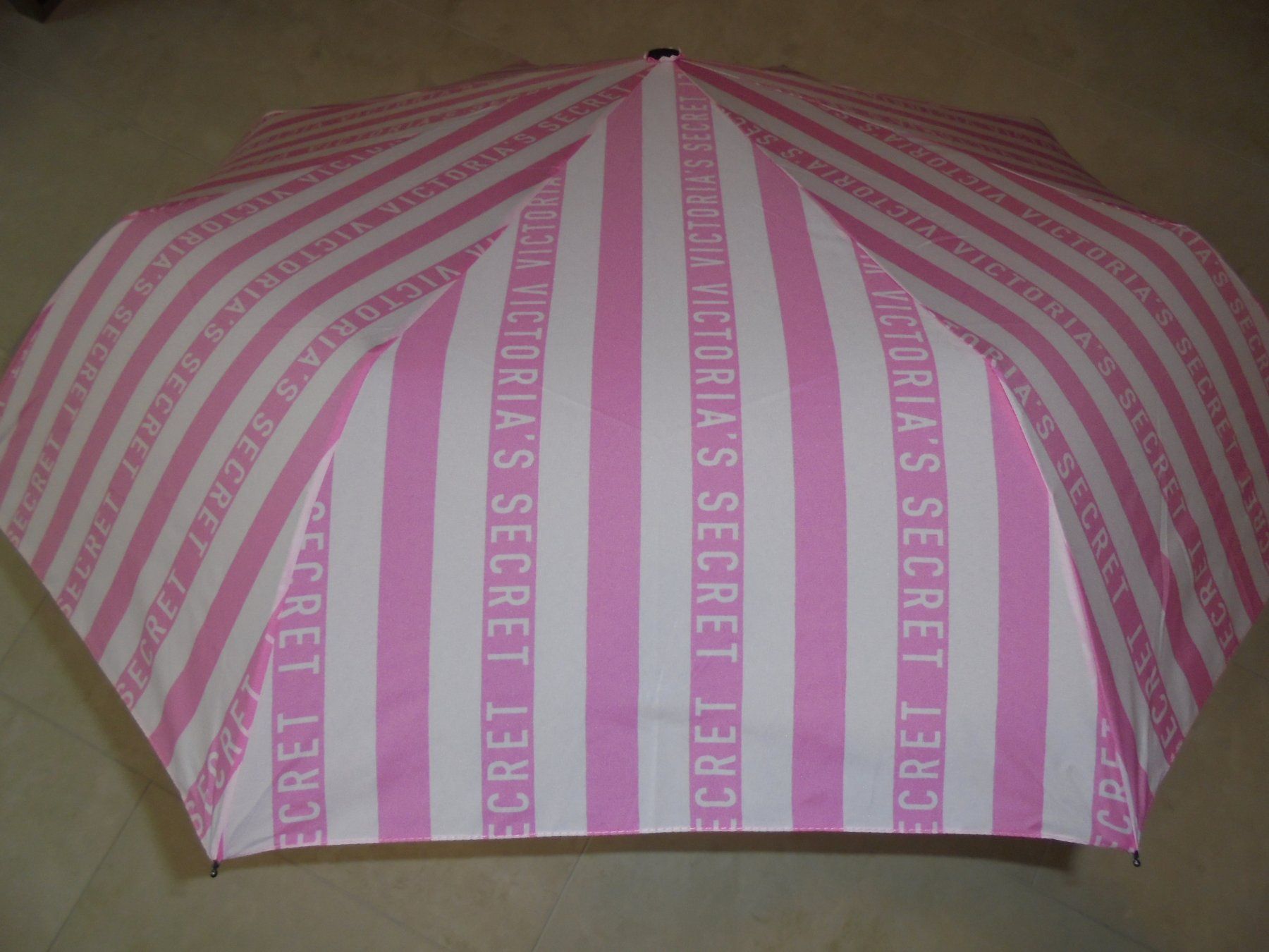 Ombrelli: VICTORIA'S SECRET REGENSCHIRM – Nuovo e nell'imballaggio originale da Aarau Rohr venduto da PinkSchwein 1