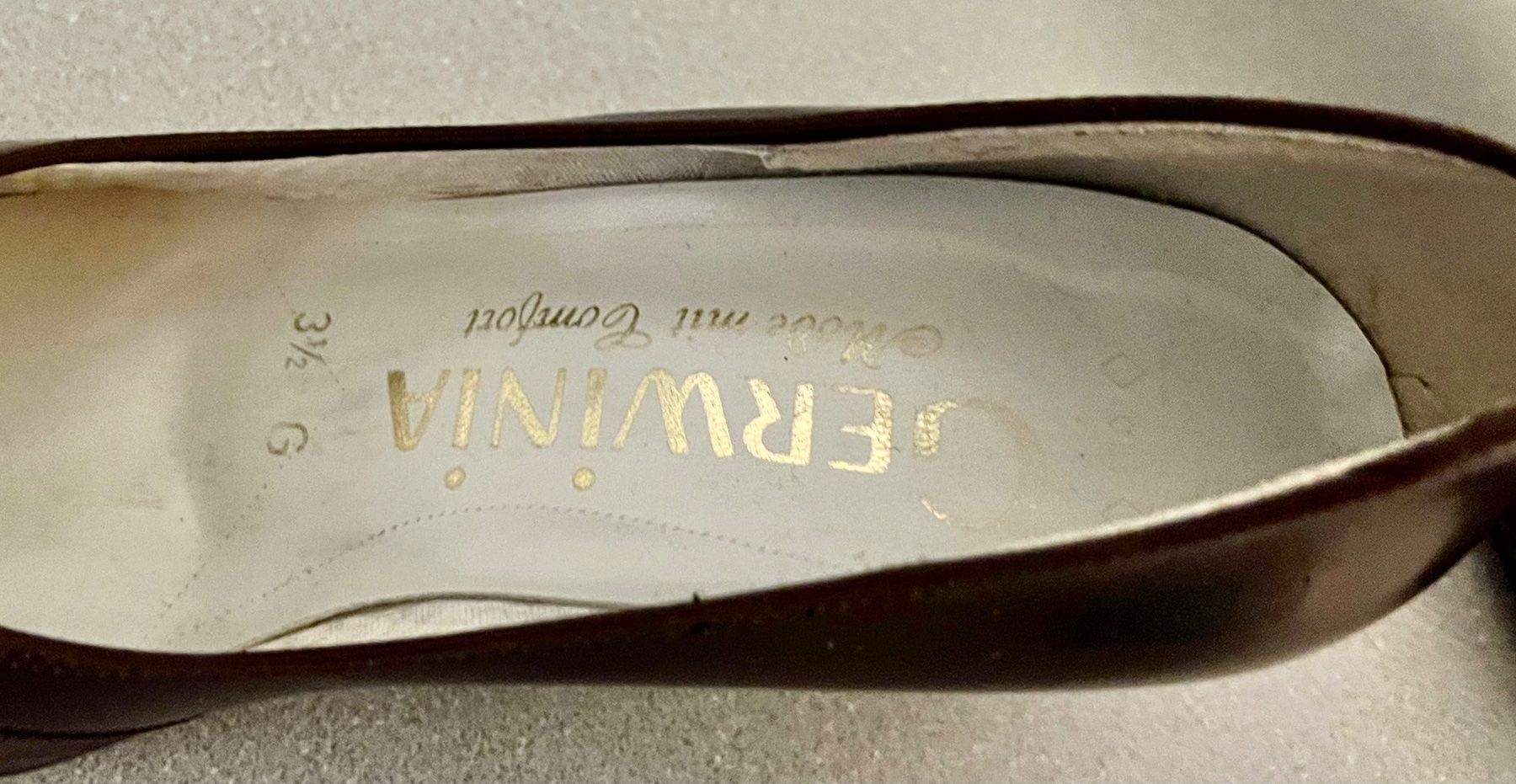 Damenschuhe: Neuer brauner Pumps von Gerwinia Grösse 3,5 – Neu (gemäss Beschreibung) aus Wallbach von 10merlin 3