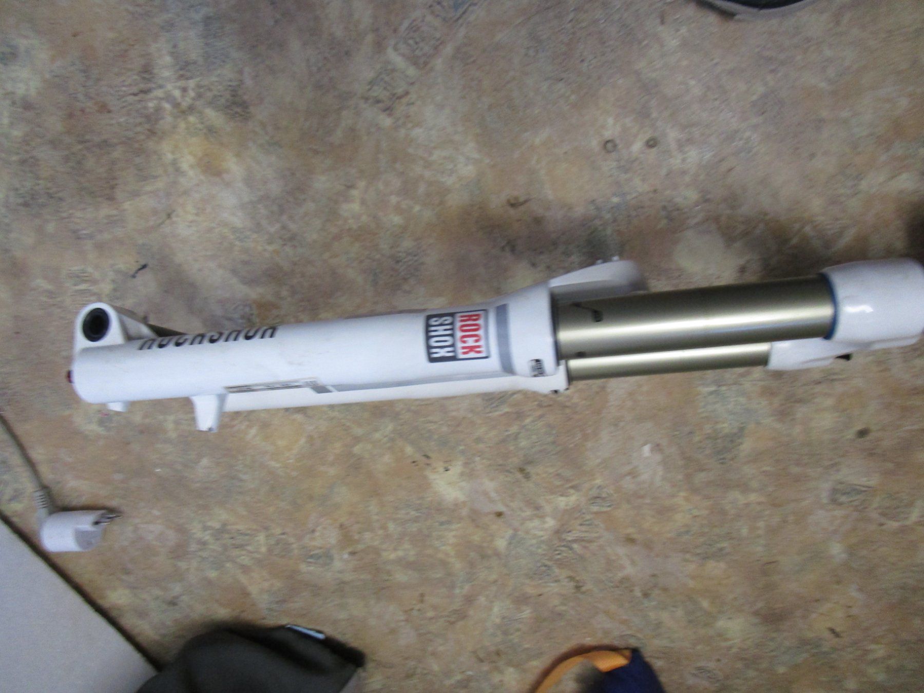 Pezzi di ricambio: RockShox Gabel 26" 140mm DEFEKT – Usato da Ottikon venduto da Locomotive01 3
