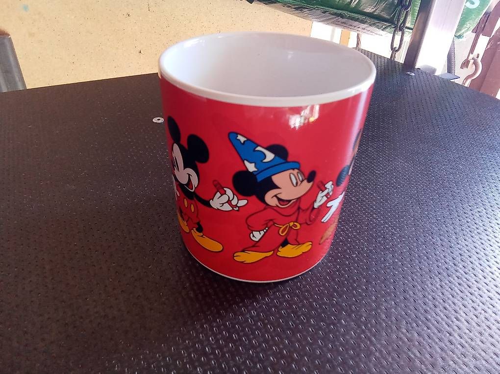 Tazze: Tasse Disneyland Paris, Jg. 2000 – Usato da Schiers venduto da Pet70 1