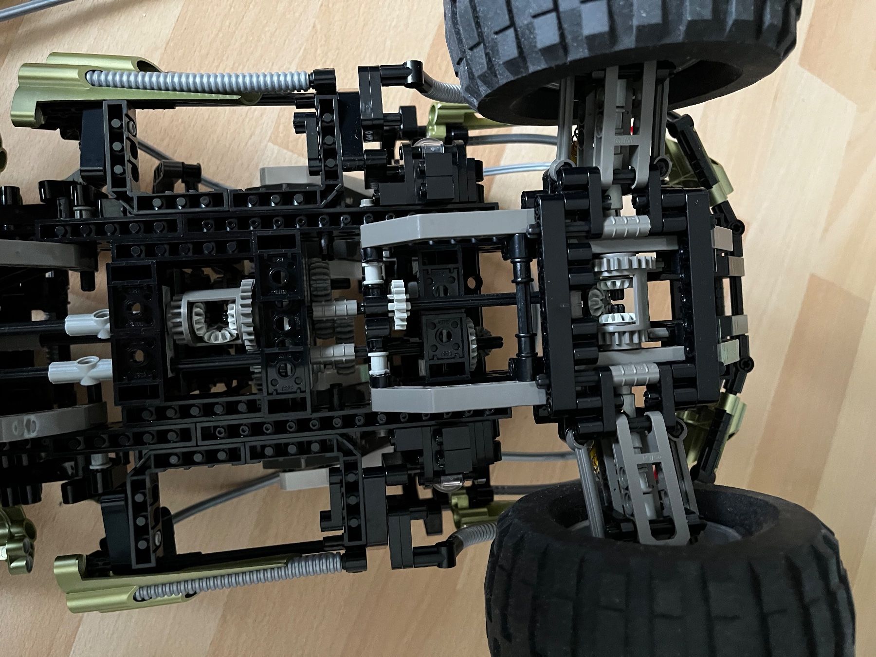 Lego Giocattoli: Lego Technic grosser Off-Roader 8466 – Usato da Gossau SG venduto da Noryflory 6