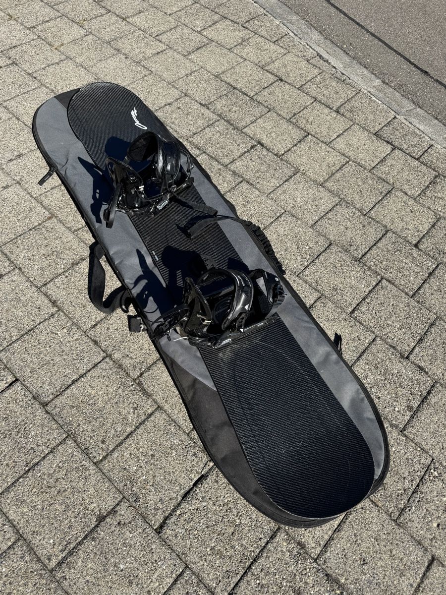 Board: OXESS Snowboard inkl. Bag – Usato da Wolfhausen venduto da FamB
